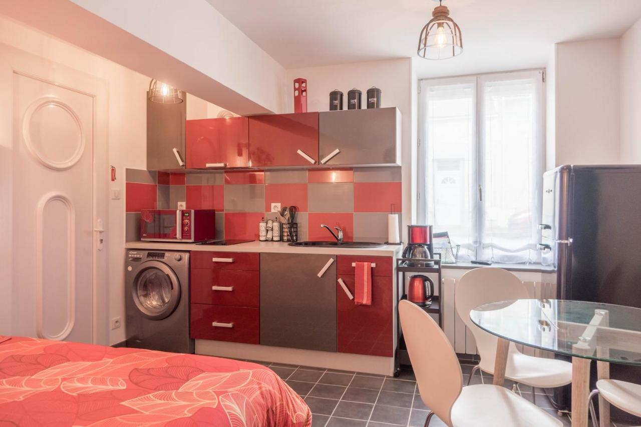 Studio Le Ligerien Saint-Denis-de lʼHôtel Exterior foto