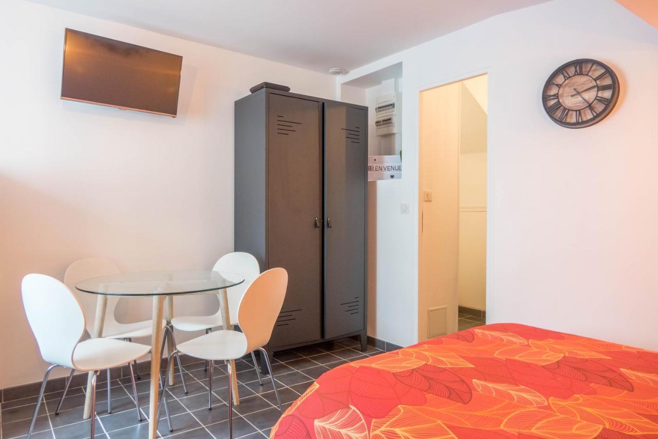 Studio Le Ligerien Saint-Denis-de lʼHôtel Exterior foto